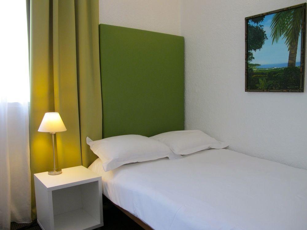 Hotel Alnea Cannes Bagian luar foto